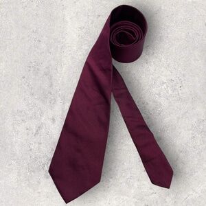 SOLD🆕BROOKS BROTHERS Solid Burgundy Silk LUXURY Tie USA